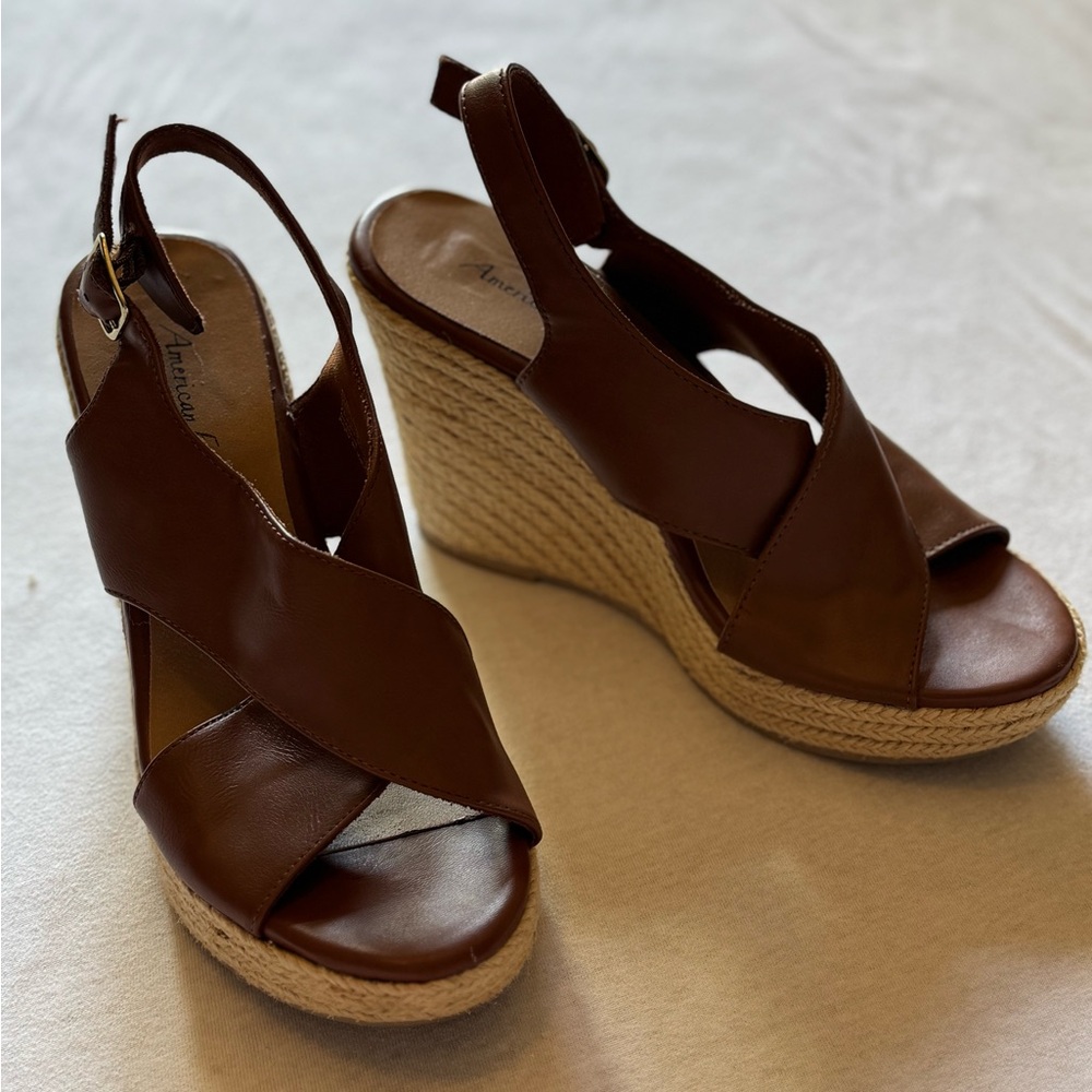 American Eagle Women’s Brown Wedges Size 7.5